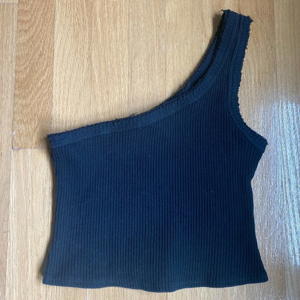 UO Ribbed One-Shoulder Tank Top - Picture 2 of 3